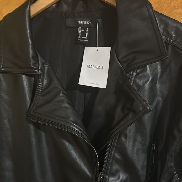 Faux Leather Jacket Womens Medium Black Moto Zip Pockets - Picture 2 of 5